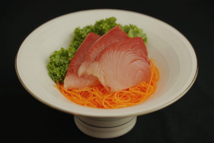 Hamachi Sashimi ( 3 pcs )